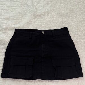 Stylish Black Mini Skirt with Pockets